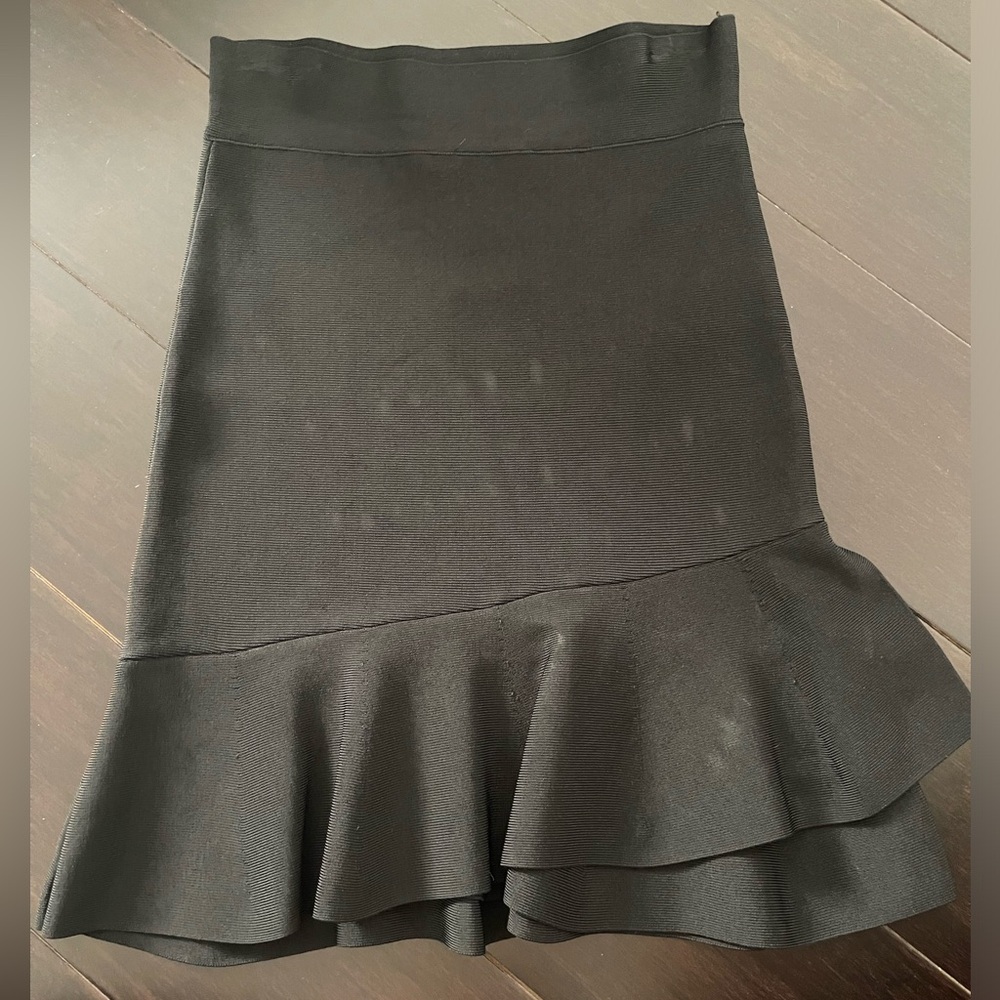 BCBG power Ruffle Hem‎ Skirt